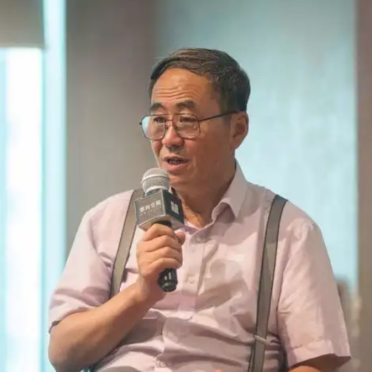 尚刚：给孩子的工艺美术史要准确、晓畅